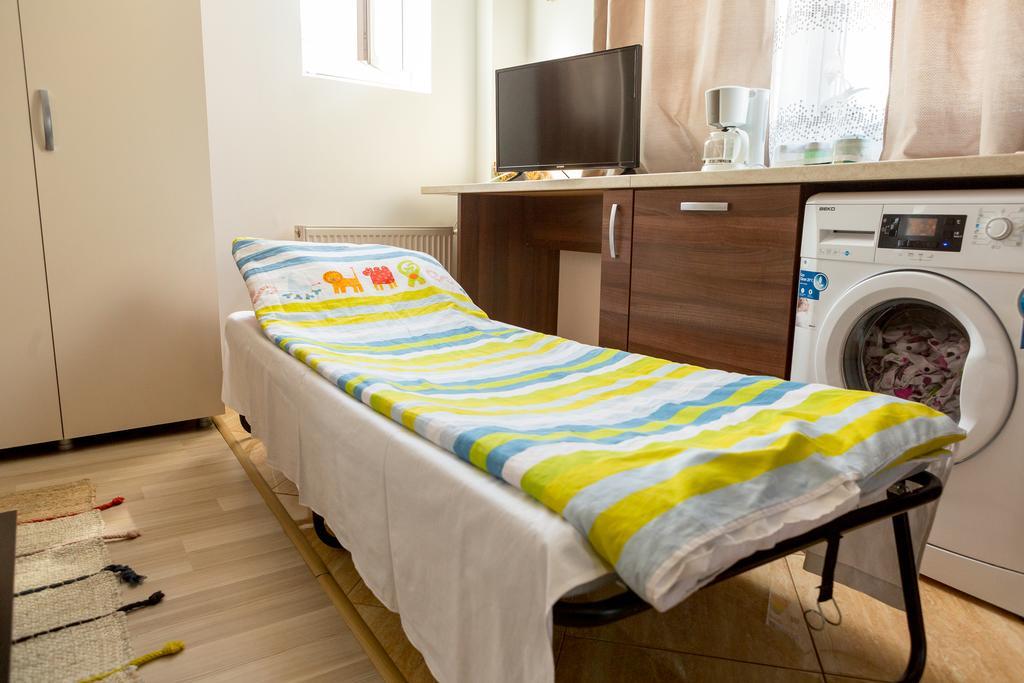 Garsoniere Dinu Apartment Bucureşti Ngoại thất bức ảnh