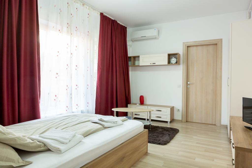 Garsoniere Dinu Apartment Bucureşti Ngoại thất bức ảnh